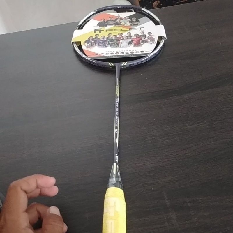 raket badminton  felet