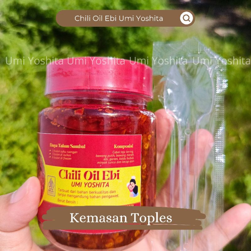 

Chili Oil Ebi Umi Yoshita Bawang Premium Halal 180 Gr | Minyak Cabai Sambal Enak Gurih Extra Pedas Nampol