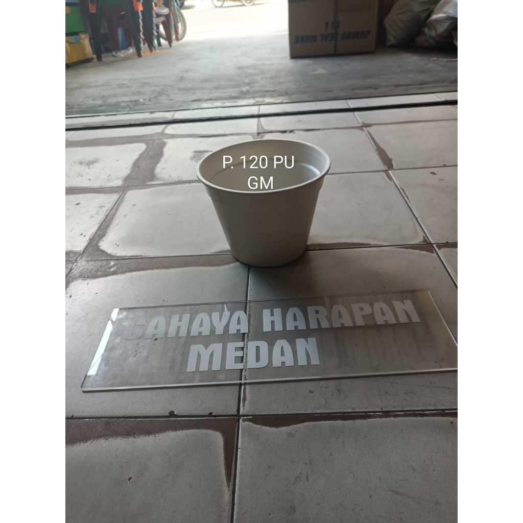 Pot bunga 120 putih gm dan Pot bunga 122 putih gm