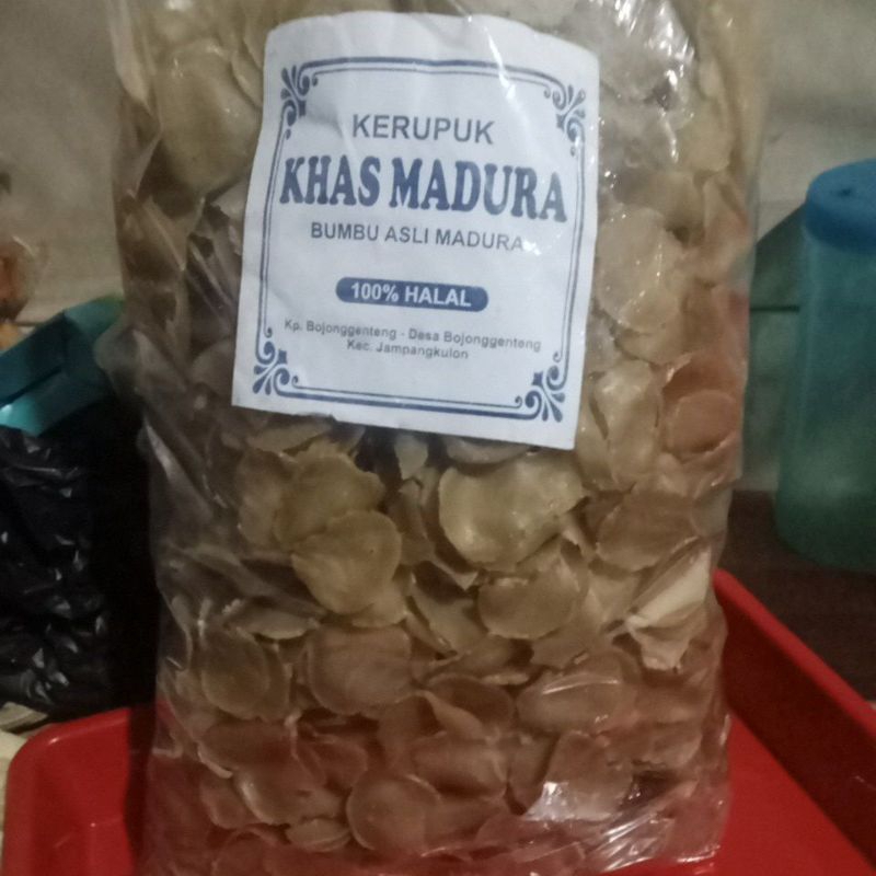 

1/2 Kerupuk khas madura atau gendar rasa bawang