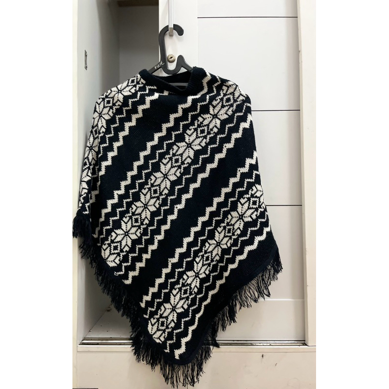 Outer Ponco Rajut - Winter Outfit