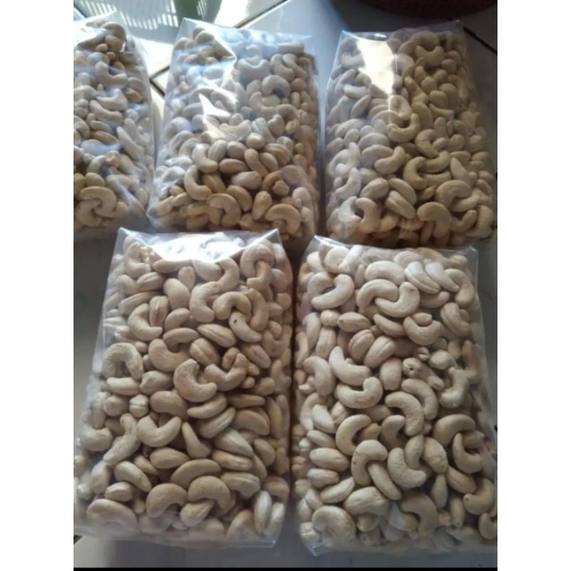 

kacang Mede mentah super 500gr