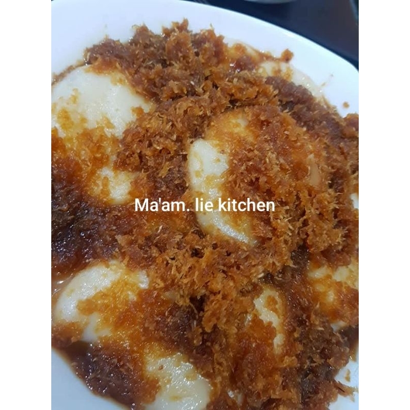 

Kue bugis telanjang / Kue ketan tabur unti / kue Thong chi kue khas kalimantan barat