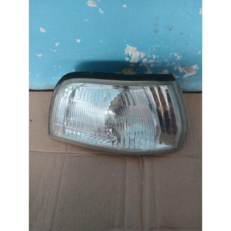 lampu sein honda accord maestro sebelah kanan