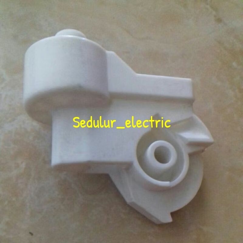 LEHER KIPAS ANGIN MASPION TEMBOK