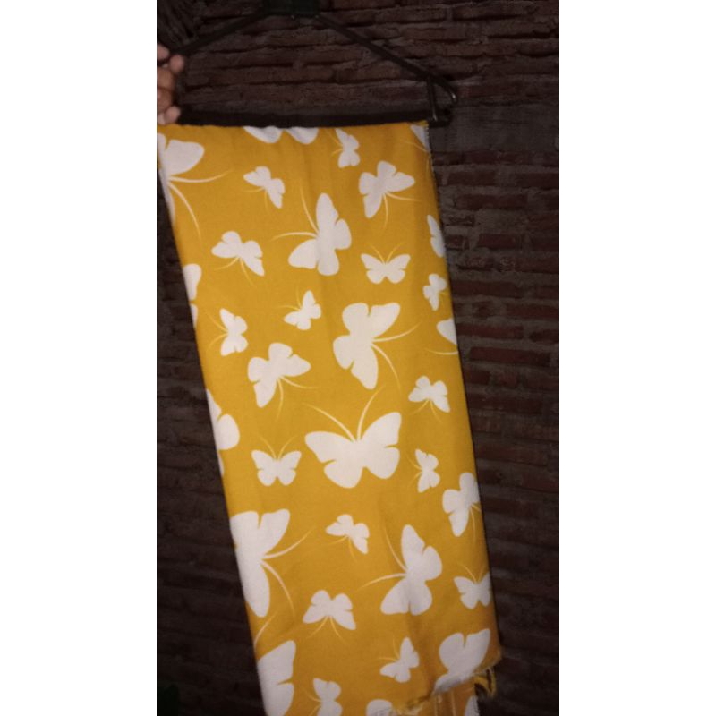 PRELOVED Kerudung butterfly