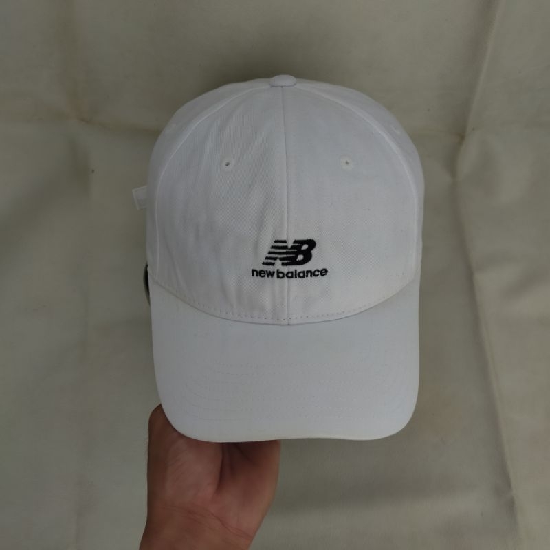 topi cap new balance putih second bekas preloved original branded