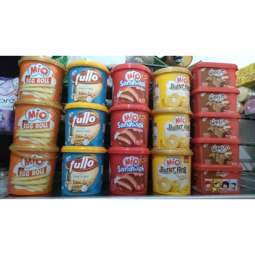 

Mio Egg Roll Timba150gr || Mio Sandwich Timba 162gr || Mio Butter Ring Timba 200gr || Tango Walut Timba 136gr || Fullo Vanilla Milk Timba 200gr by Artaboga