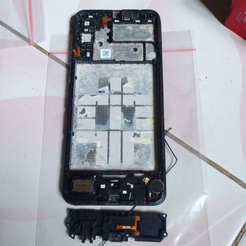 samsung A04E frame lcd
