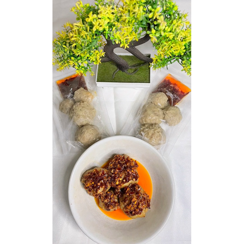 

Bakso Keju Mozarella chil oil