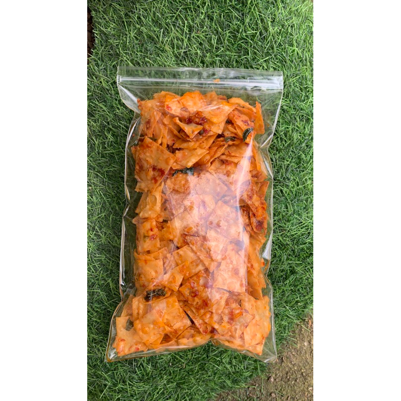 

Cemilan Pangsit Pedas Gurih