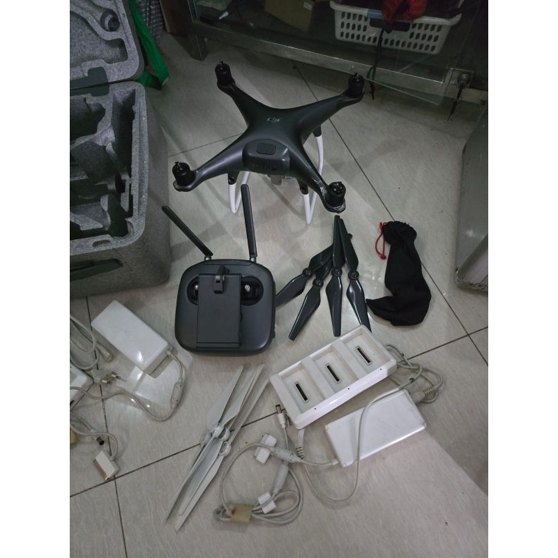 DRONE DJI PHANTOM 4 PRO