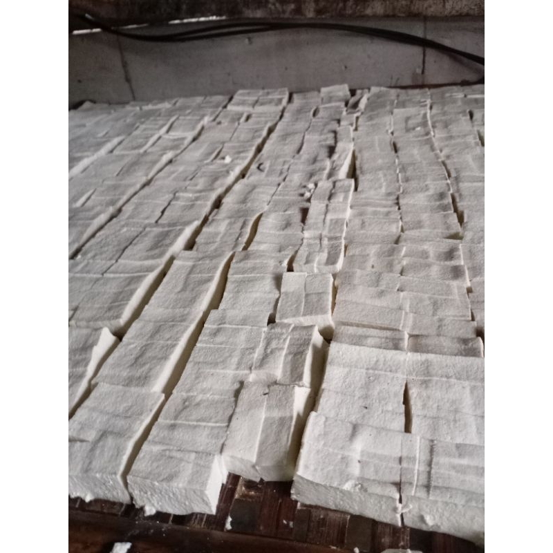 

tahu sutra putih da tahu coklat