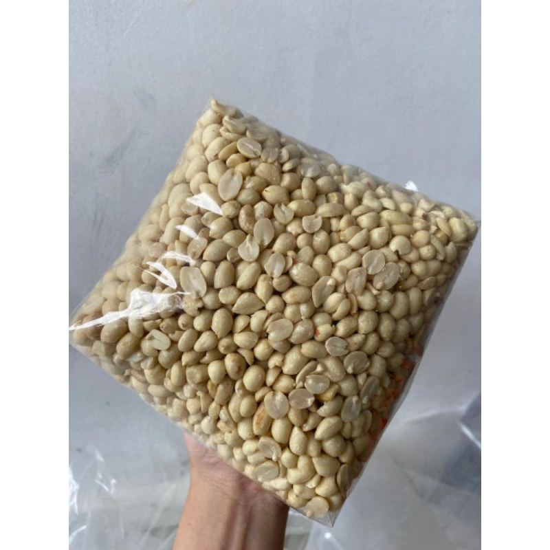 

Kacang kupas tuban 1kg biji Kecil Kecil