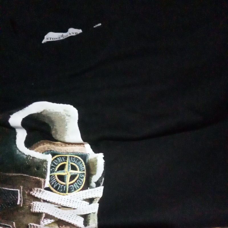 Kaos stone island