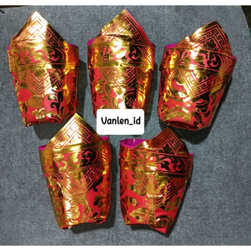 Sangku Payas Daksina Merah untuk daksina linggih/persembahayangan