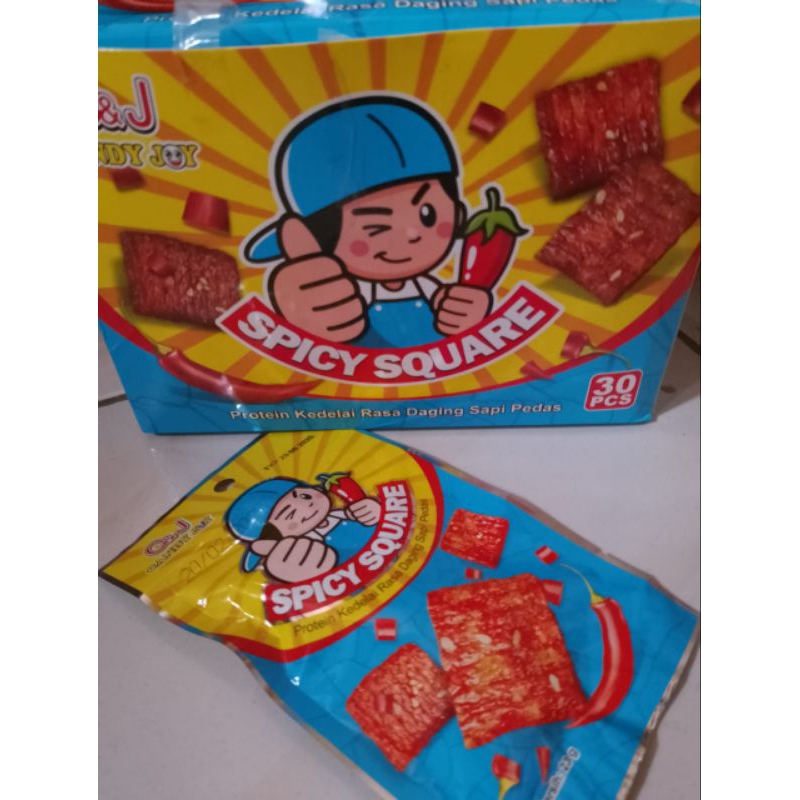 

PROTEIN KEDELAI SPICY SQUARE BOX ISI 30 PCS