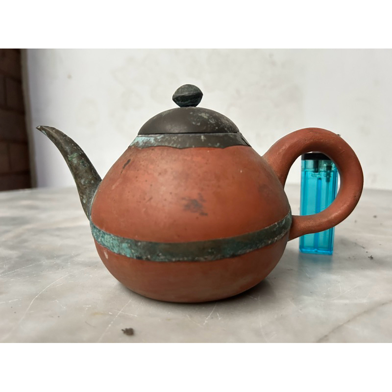 Teko Kendi Terakota Ornamen Kuningan Antik