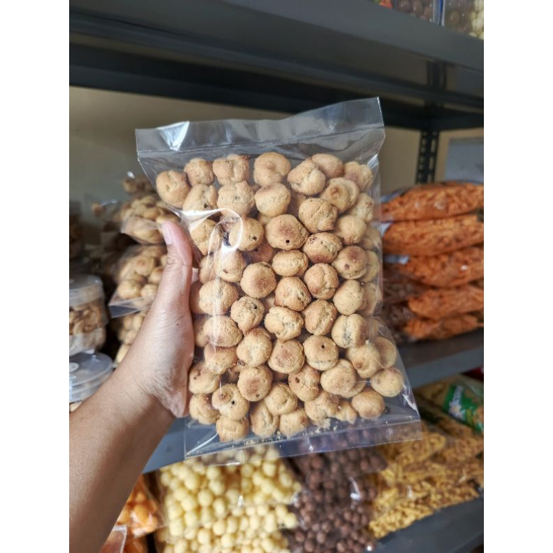 

soes coklat / kue soes coklat kering / soes kering isi coklat