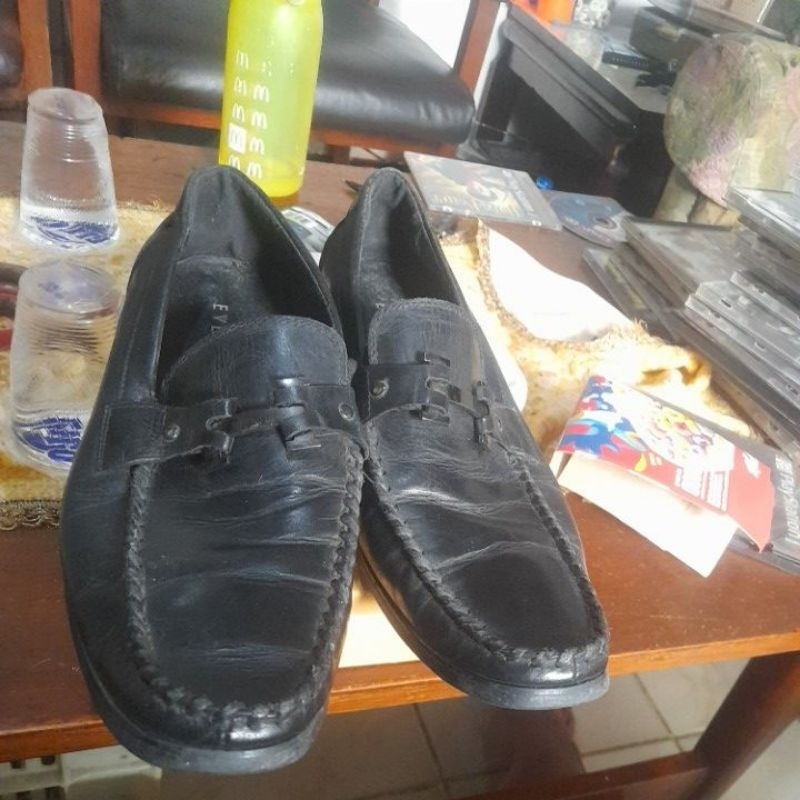 sepatu kantoran kulit merk everbest ukuran 39 second
