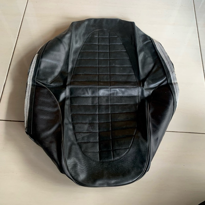 Kulit Cover Jok Krakap Jok Sarung Jok Motor HONDA CB100