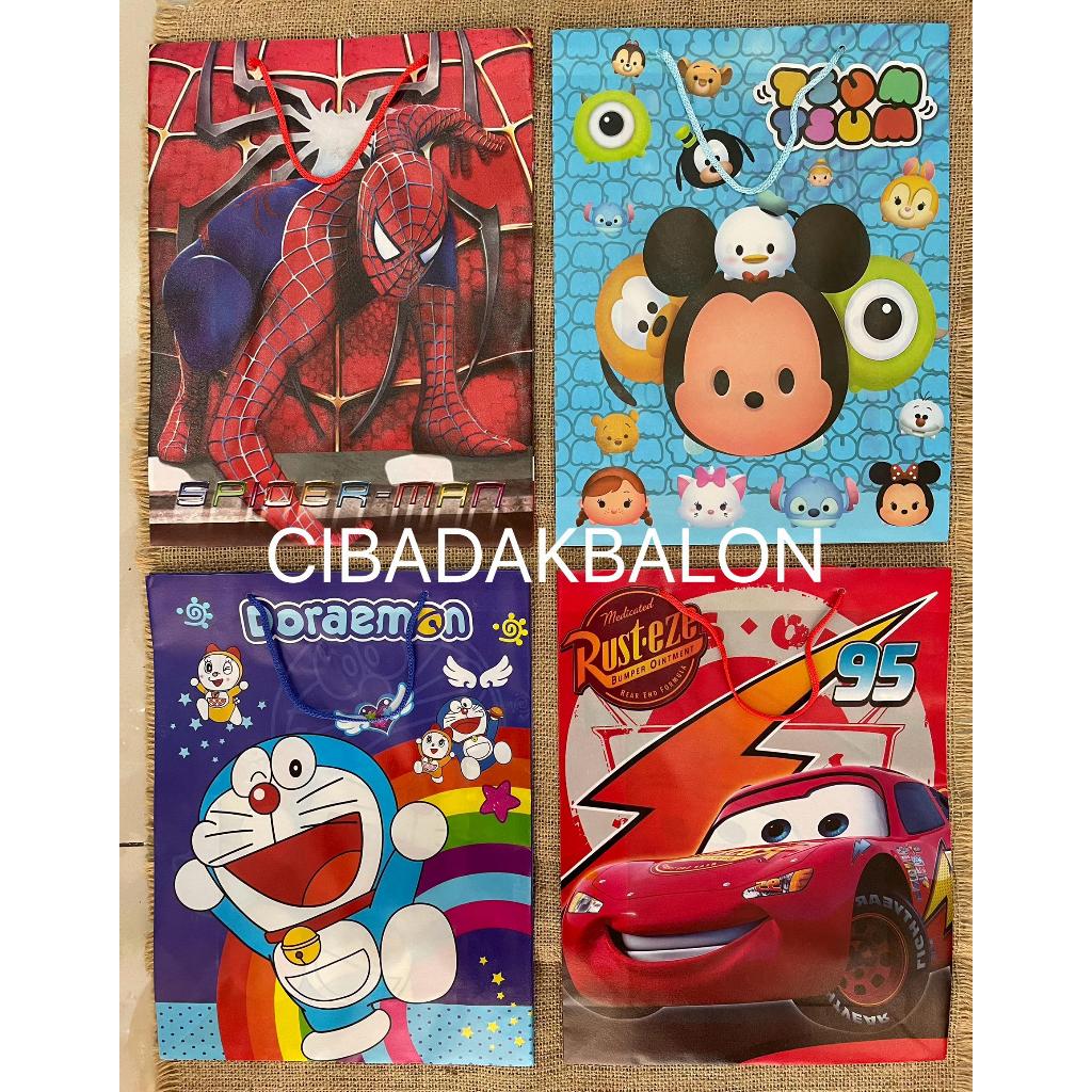 

Kantong Mika Karakter / Kantong Kado / Gift Bag / Tas Hadiah Tahan Air / Kantong Ulang Tahun HBD / Goodie Bag / Birthday Bag