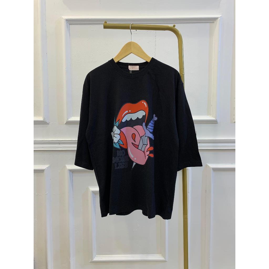 Kaos Oversize Print tongue lidah hitam lip bibir Katun Combed 24s – unisex white t-shirt t-shirt t s