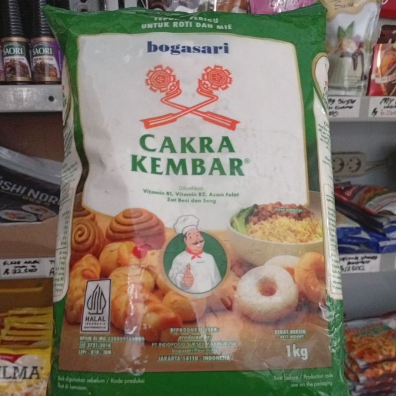 

tepung terigu untuk roti dan mie Bogasari Cakra kembar UK 1 kg