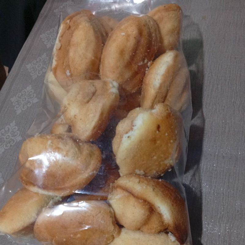 

Bolu cukil super empuk tahan sampai 1pekan kemasan 1kg