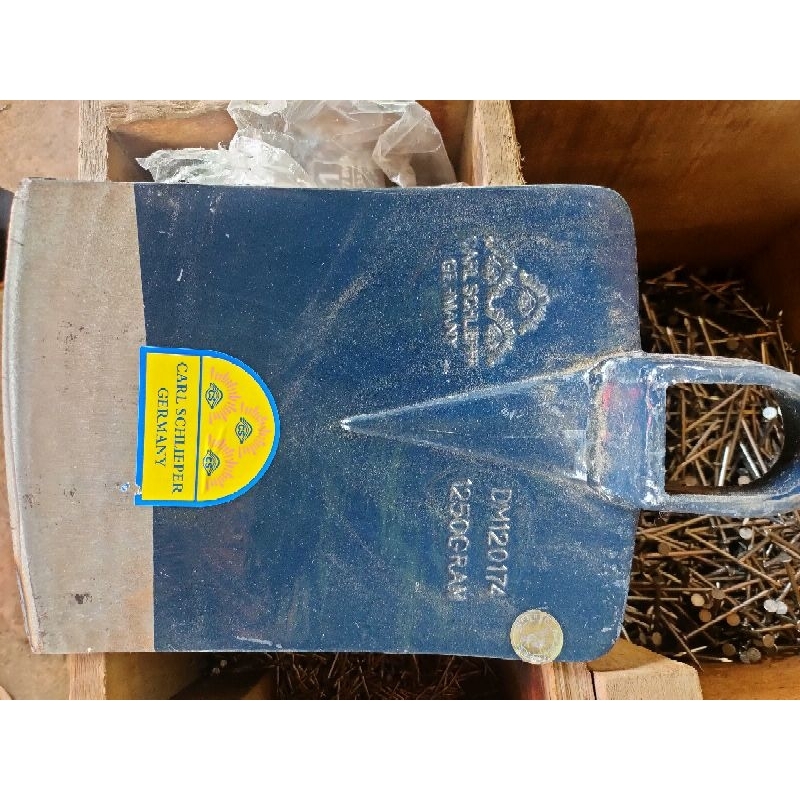 CANGKUL CAP MATA / CANGKUL TANAH CAP MATA