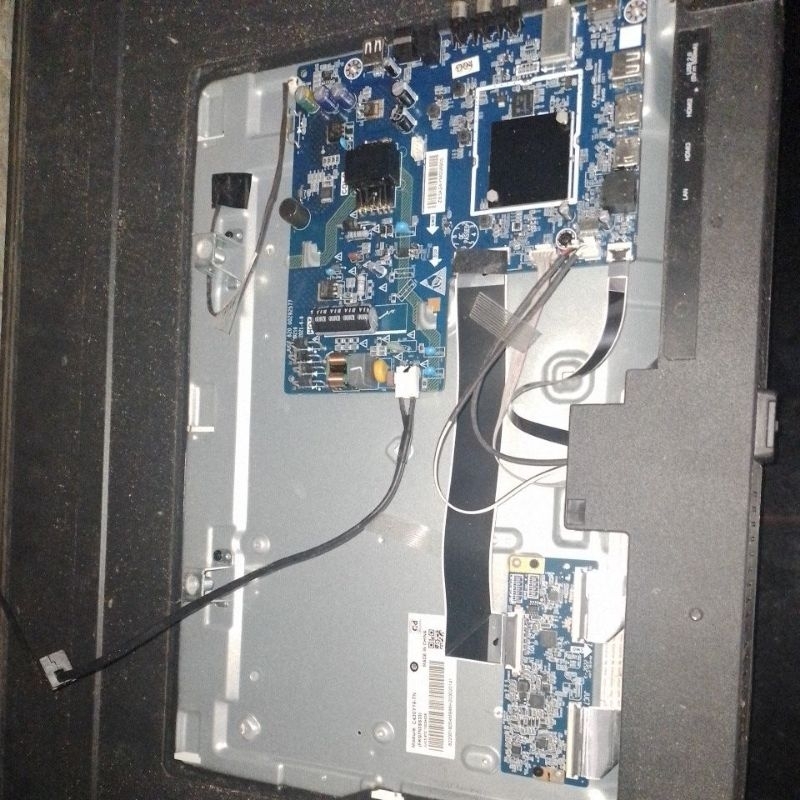 MB Changhong L43H7 hitam