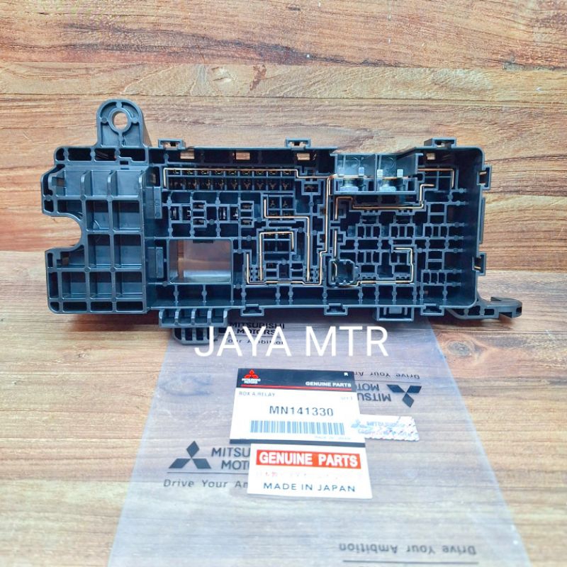 Fuse Box Rumah Sekring Mitsubishi Triton 2.5 Triton 2.8 Triton Jdx Pajero Sport original Garansi