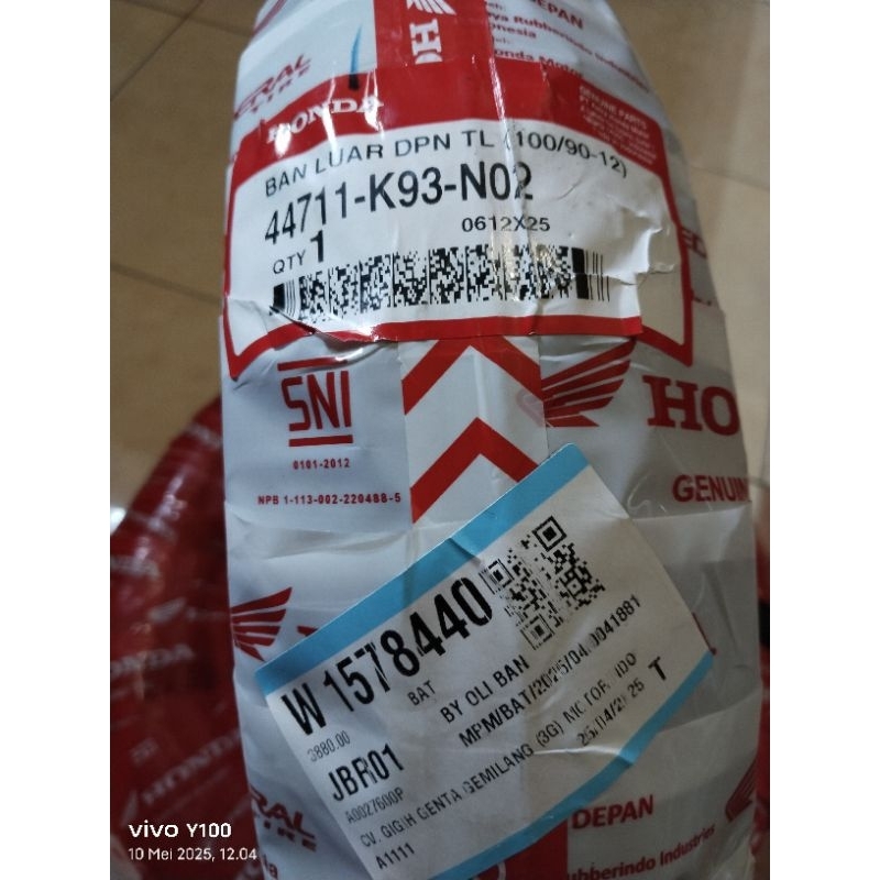 BAN LUAR SCOOPY DEPAN TUBLES AHM UKURAN 100/90-12 RING.