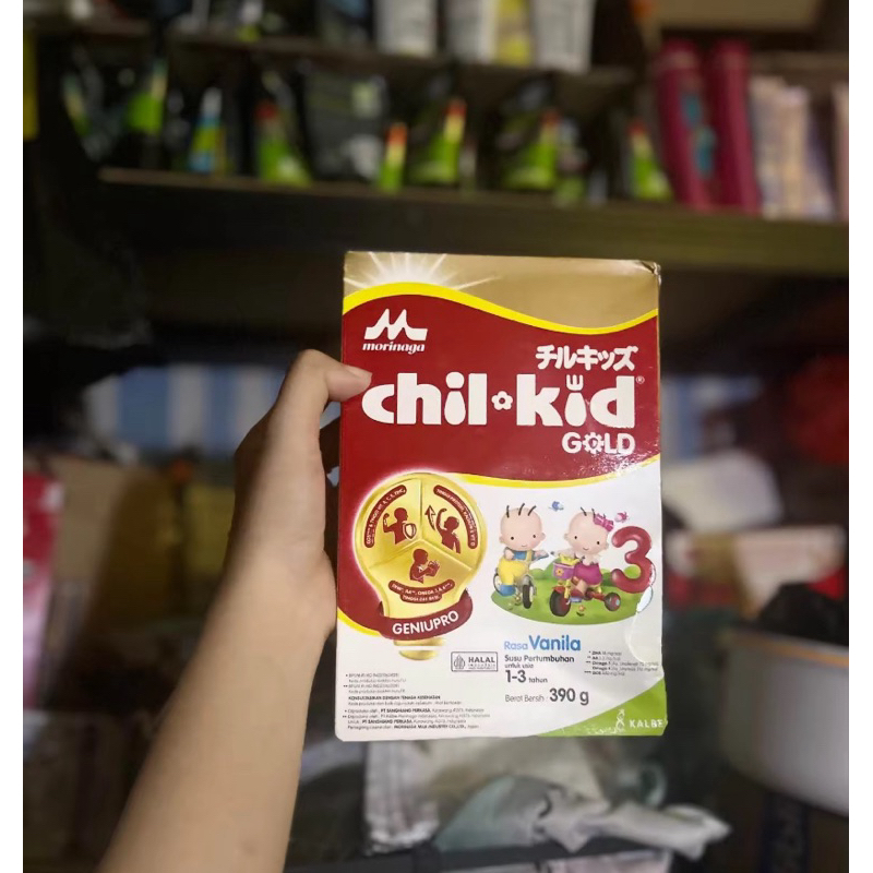 

MORINAGA CHIL KID GOLD RASA VANILA 1-3 TAHUN 390GR