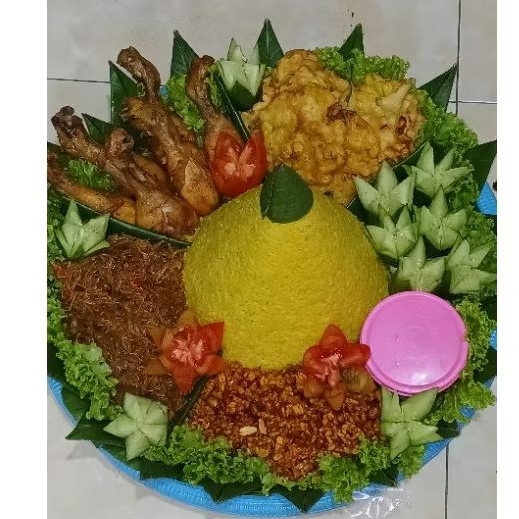 

Tumpeng ulang tahun/tumpeng syukuran