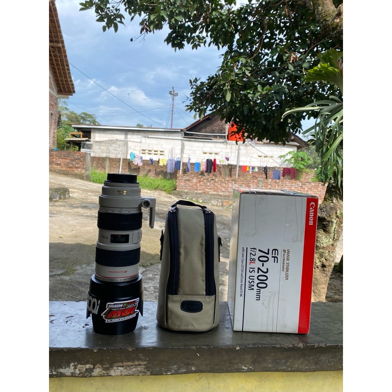 lensa Canon 70-200mm USM IS f2.8