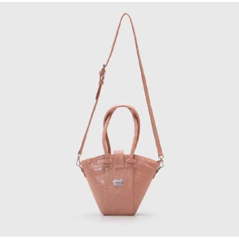 Adorable Projects Selan Sling Bag