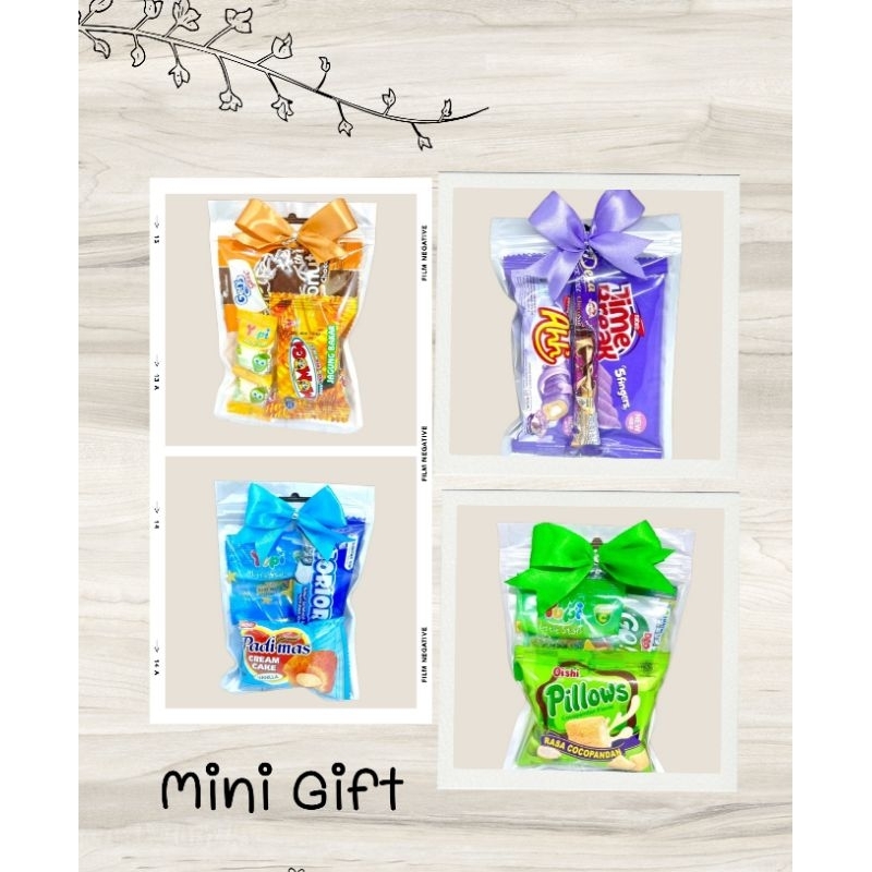 

Mini Gift Snack Hampers / Snack Hampers Ulang Tahun / Mini Hampers Min Order 10pcs