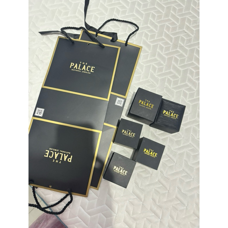 PAPER BAG THE PALACE