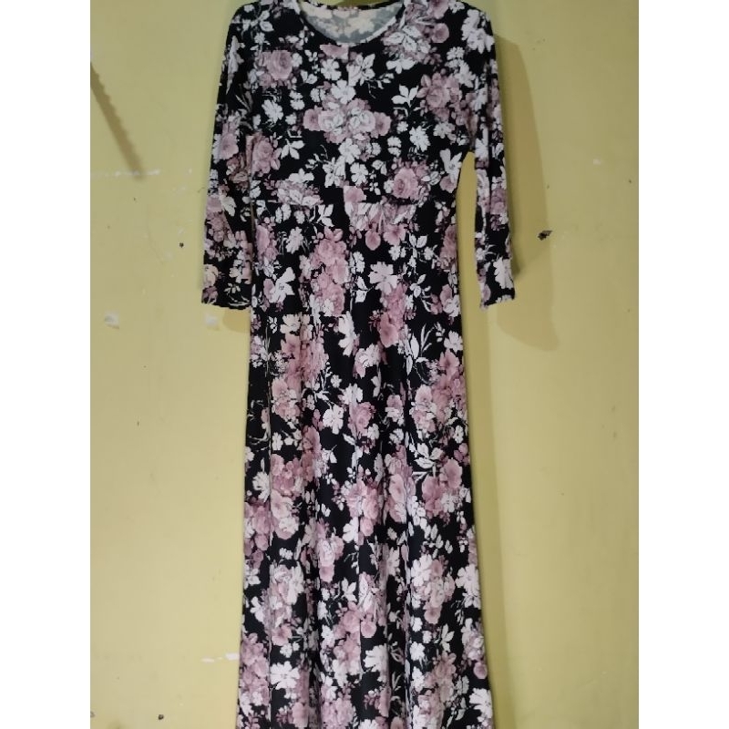 Gamis Hitam Bunga Pink