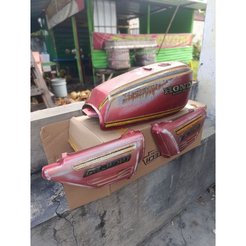 Tangki Gl100 cat merah bladus set box aki merek sakatech