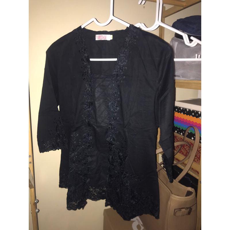 Kebaya Encim Kutu Baru Bordir Hitam Lengan 3/4 (PLVD)