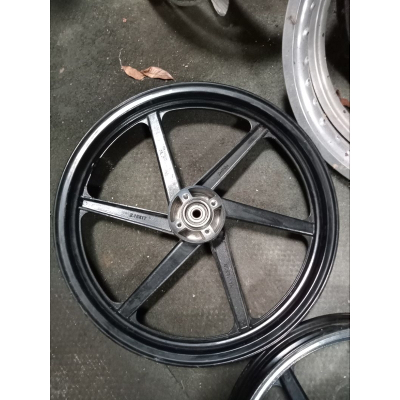 velg variasi r17 yoshi thunder dan rgr