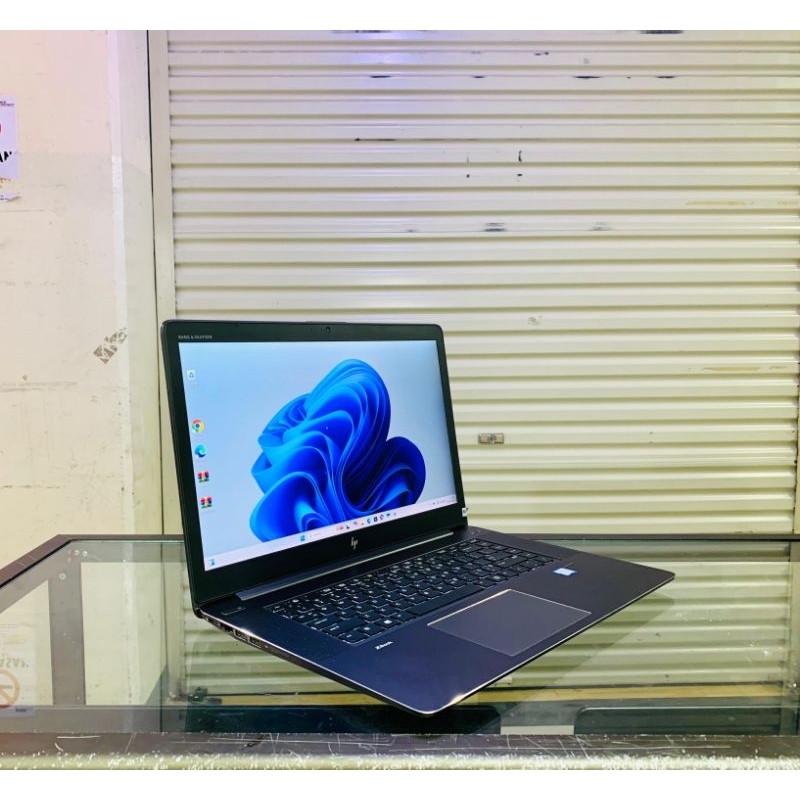 HP Zbook studio G4 INTEL CORE I7 GEN 7 RAM 32 GB SSD 512GB