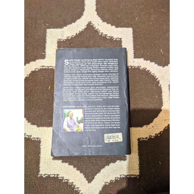 satrio piningit ing kampung pingit mangan ora mangan kumpul karya umar kayam