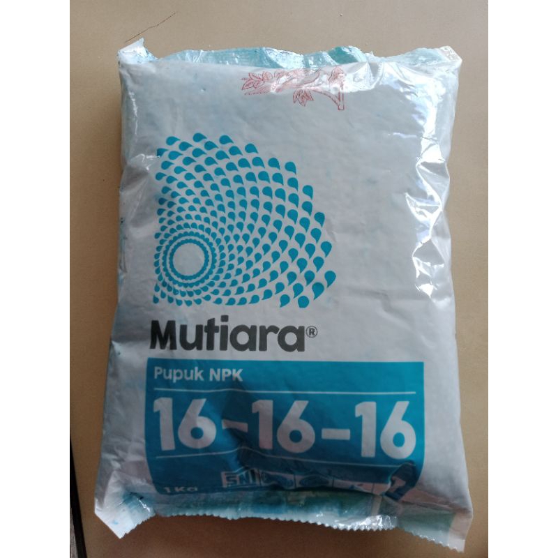 NPK MUTIARA 161616