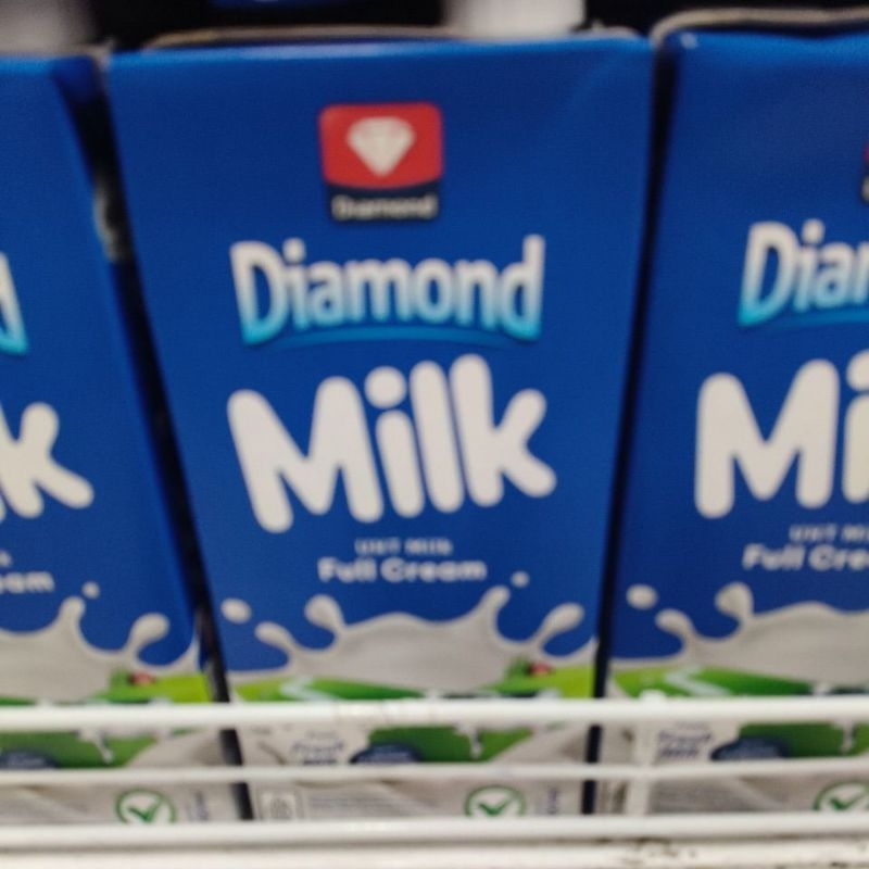 

Diamond milk susu UHT full cream segar 1 liter