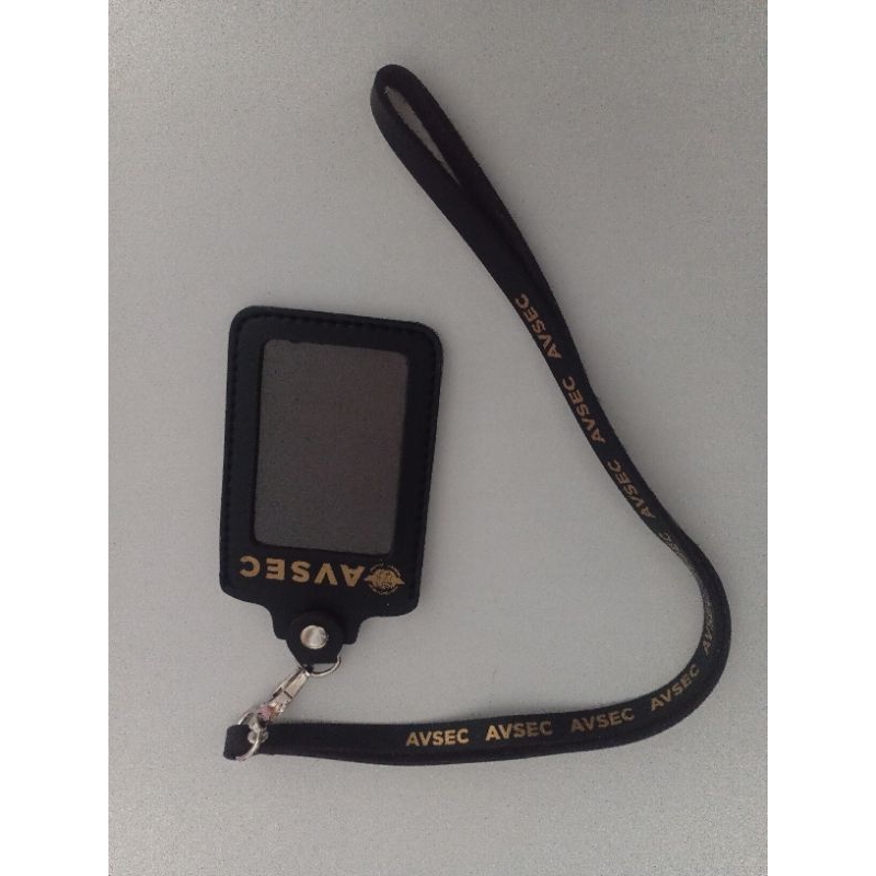 

DOMPET ID CARD AVSEC HITAM