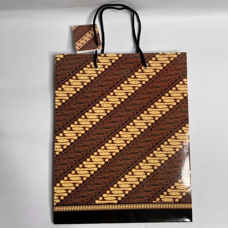 

kiky paperbag motif batik
