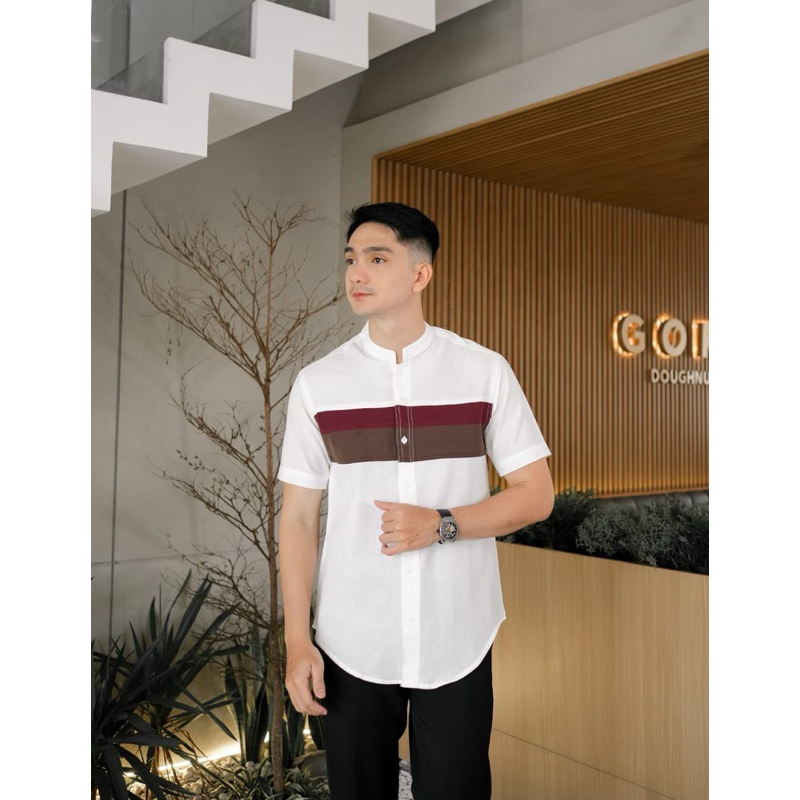 Kemeja Lengan Pendek Pria Katun Linen Kombinasi Strip Keren